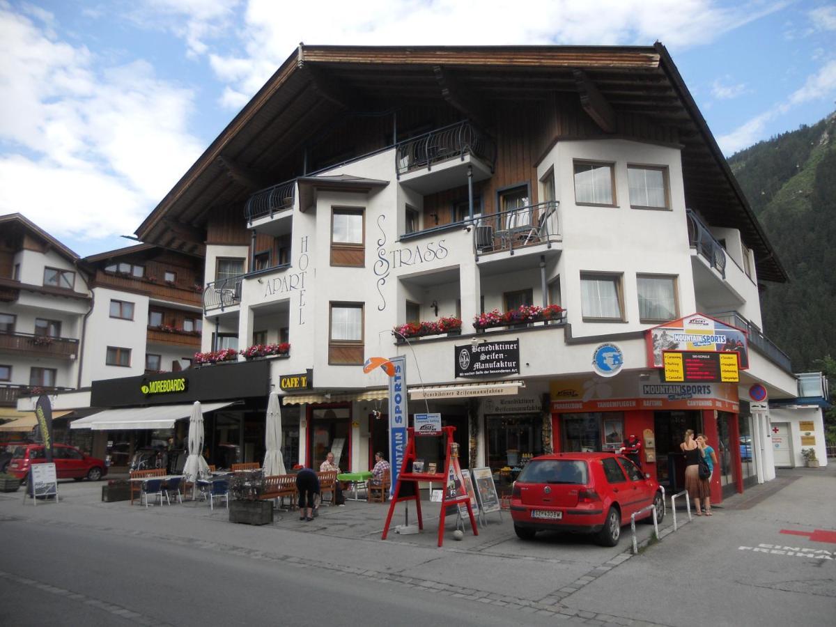 Strass- Aparthotel Mayrhofen Buitenkant foto