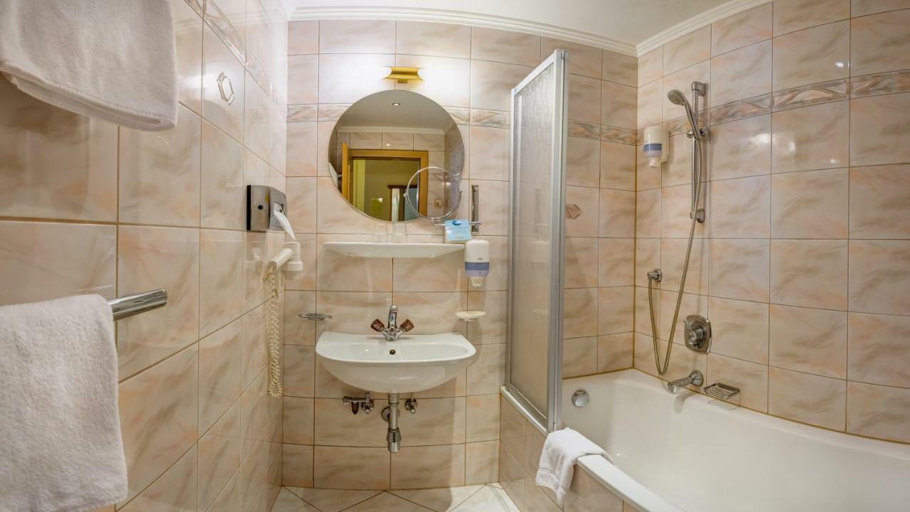 Strass- Aparthotel Mayrhofen Buitenkant foto