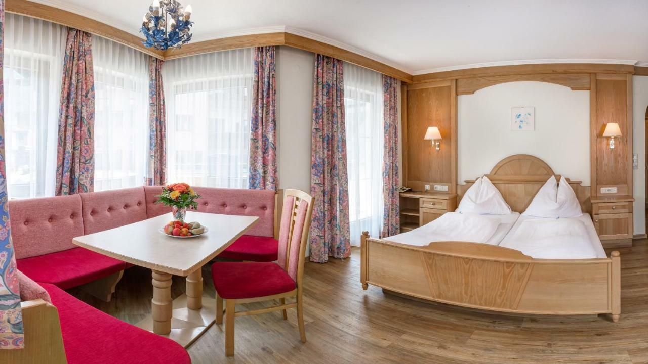 Strass- Aparthotel Mayrhofen Buitenkant foto